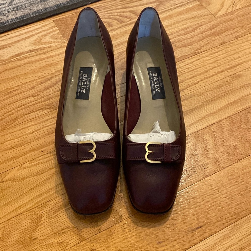 BALLY burgundy shoes, dust bag included.